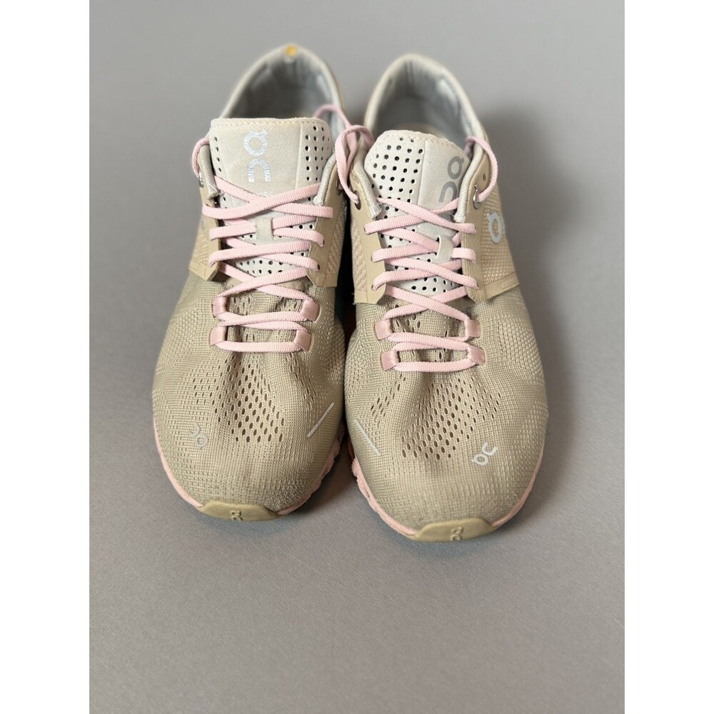 On Running Cloud Women’s Size 8 (EU 39) Tan Pink Athletic Swiss Engineering - Picture 5 of 14